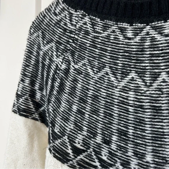 Talbots White & Black Soft Knit Part Wool Blend Cozy Fall Sweater 🖤🕊️ - Picture 3 of 10